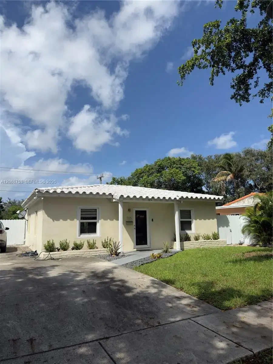 745 NW 126th St, North Miami FL 33168 photo 4