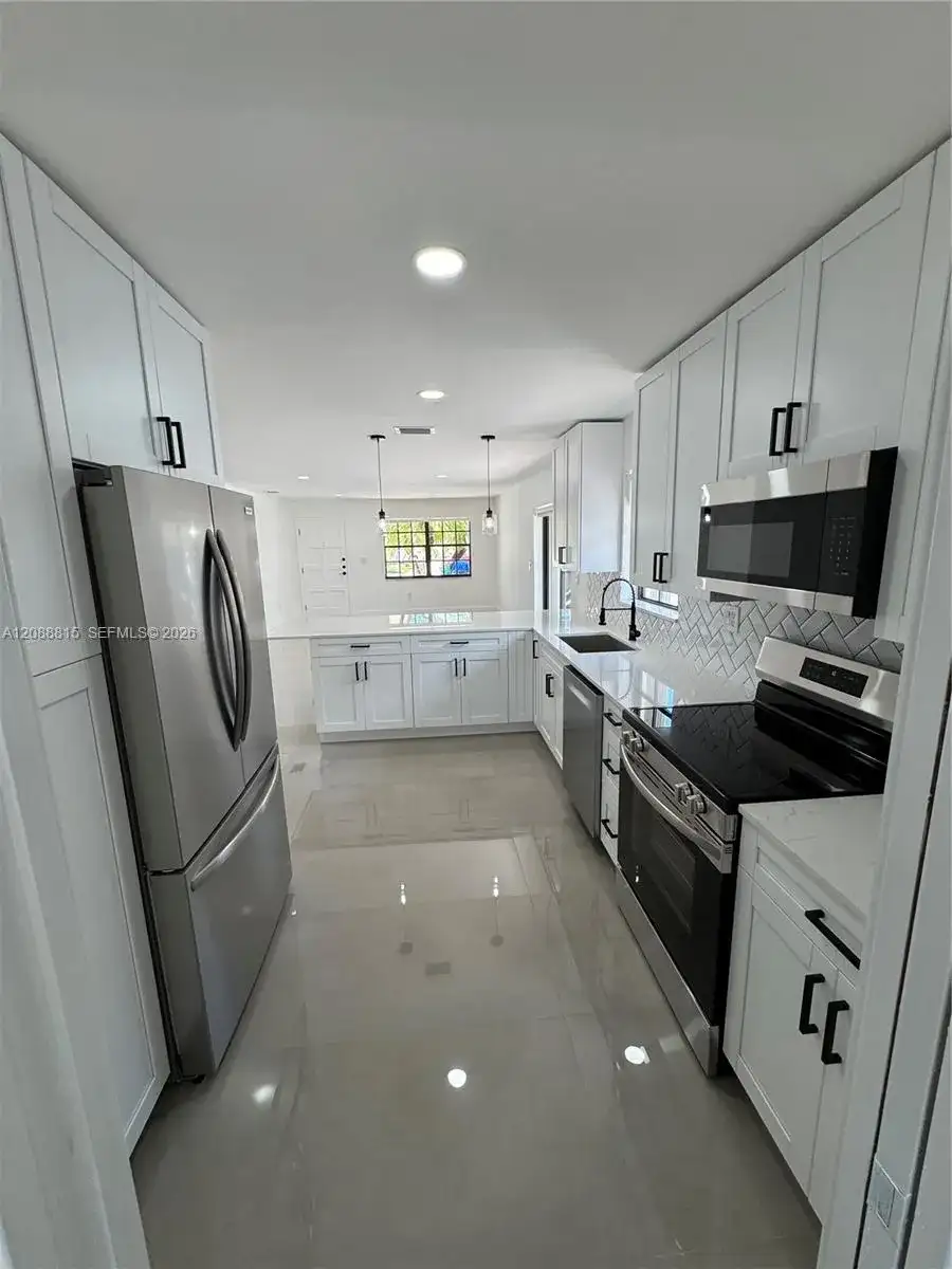 748 NW 133rd Ave, Miami FL 33182 photo 3