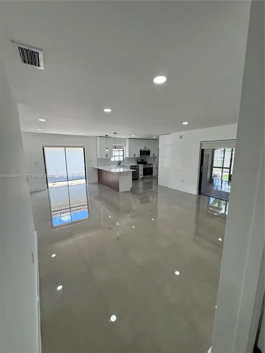 748 NW 133rd Ave, Miami FL 33182 photo 5