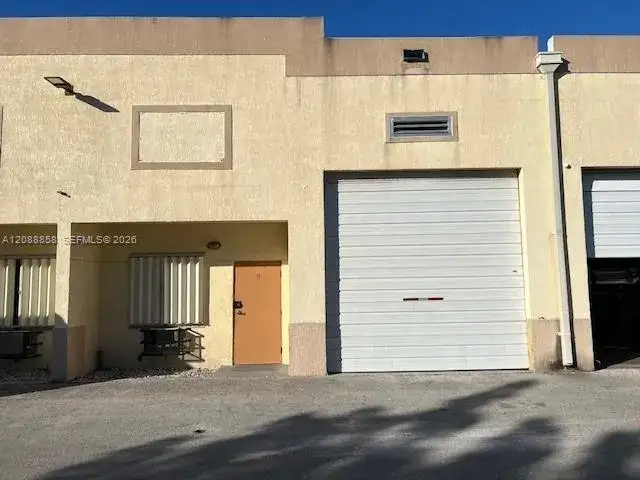 13800 SW 142nd Ave # 5, Miami FL 33186 photo 2