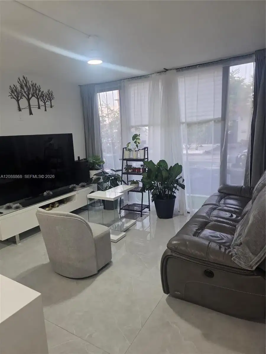 6446 E Miami Lakes Dr E, Miami Lakes FL 33014 photo 2