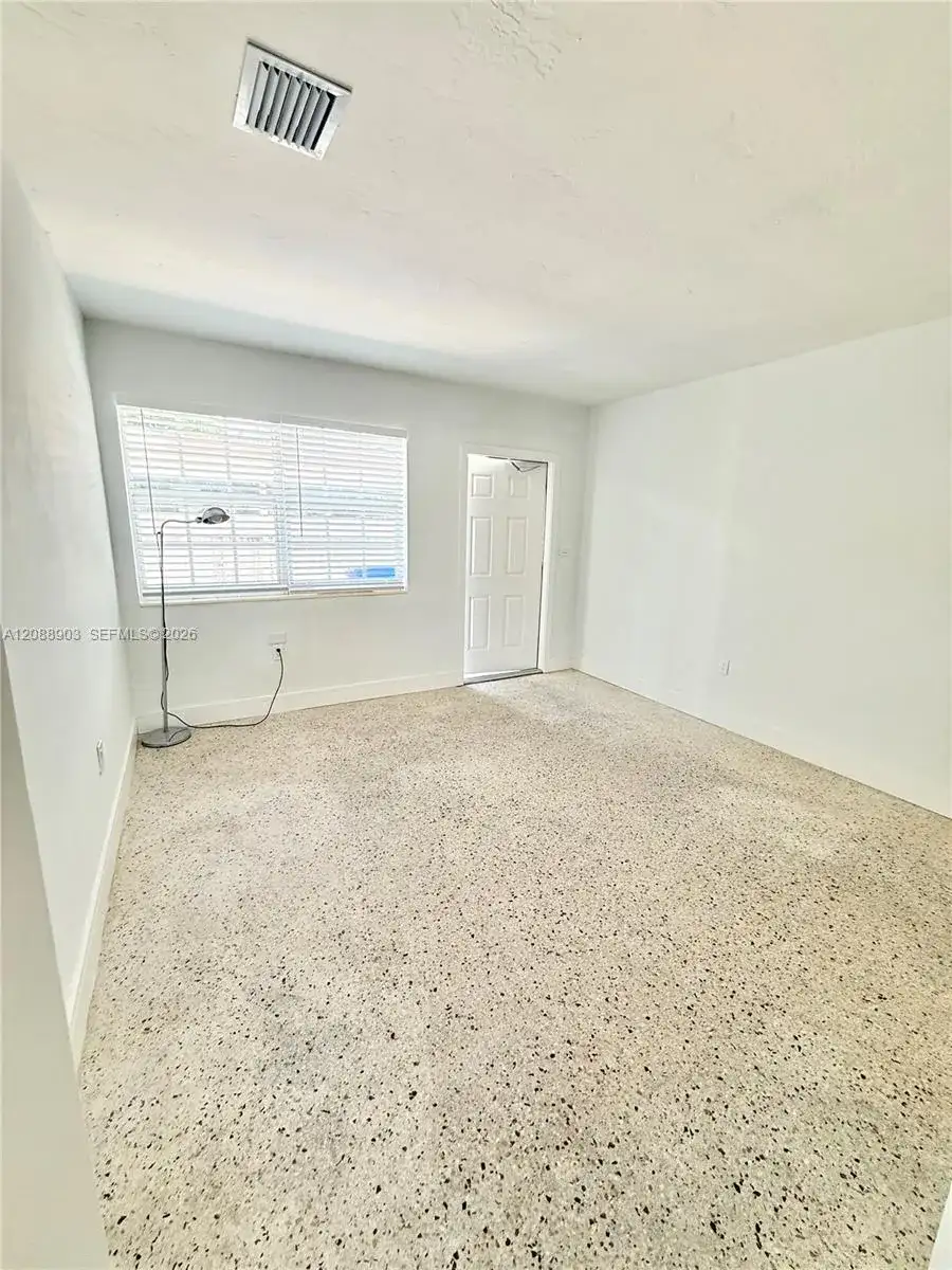 3050 NW 20th St # 2, Miami FL 33142 photo 5