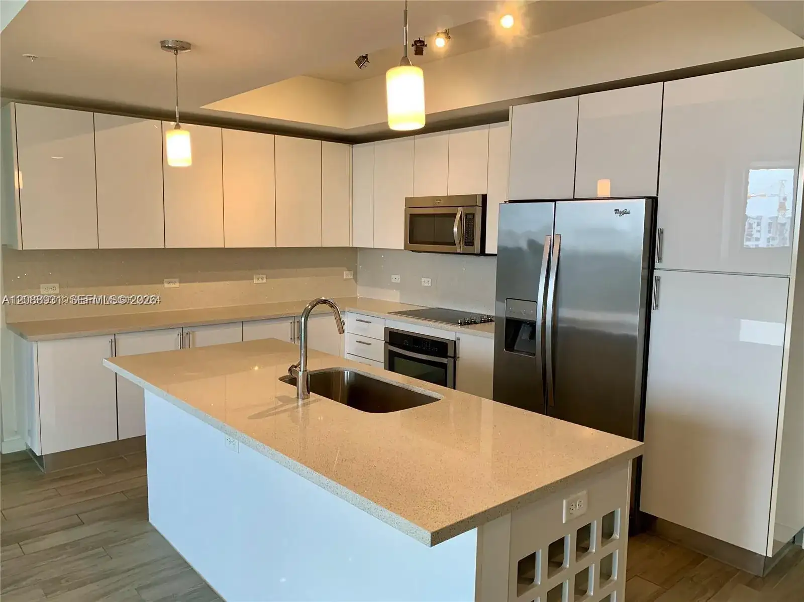 999 SW 1st Ave # 3206, Miami FL 33130 photo 2