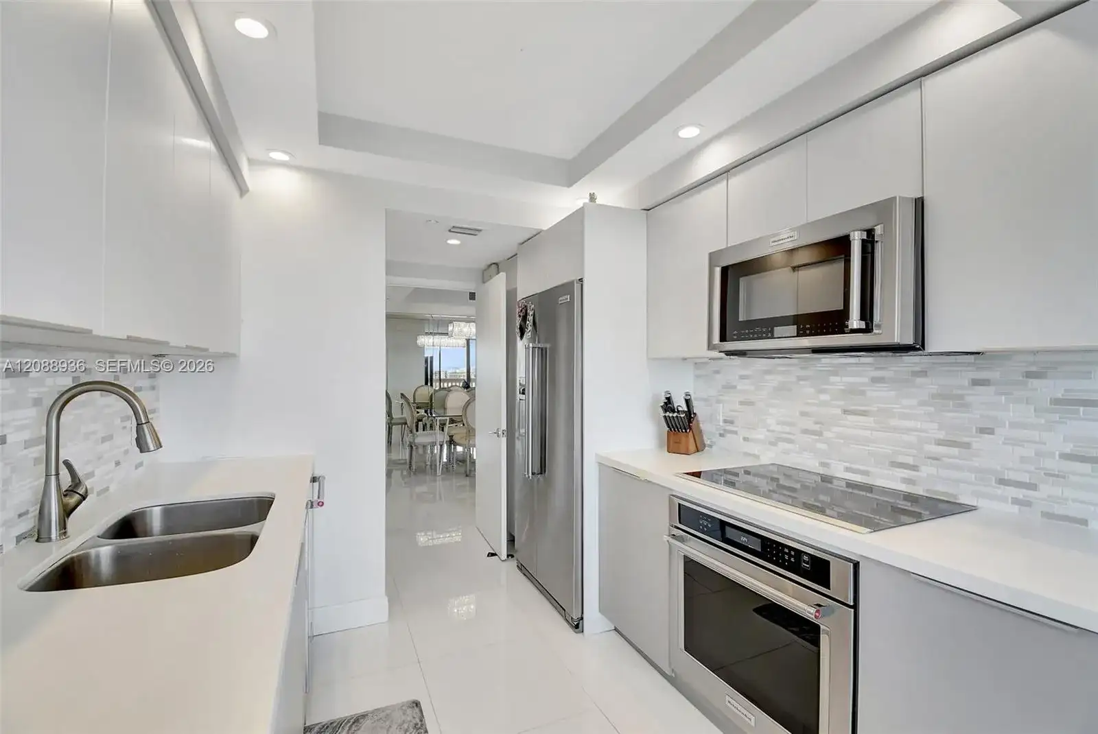 2000 Island Blvd # 808, Aventura FL 33160 photo 4
