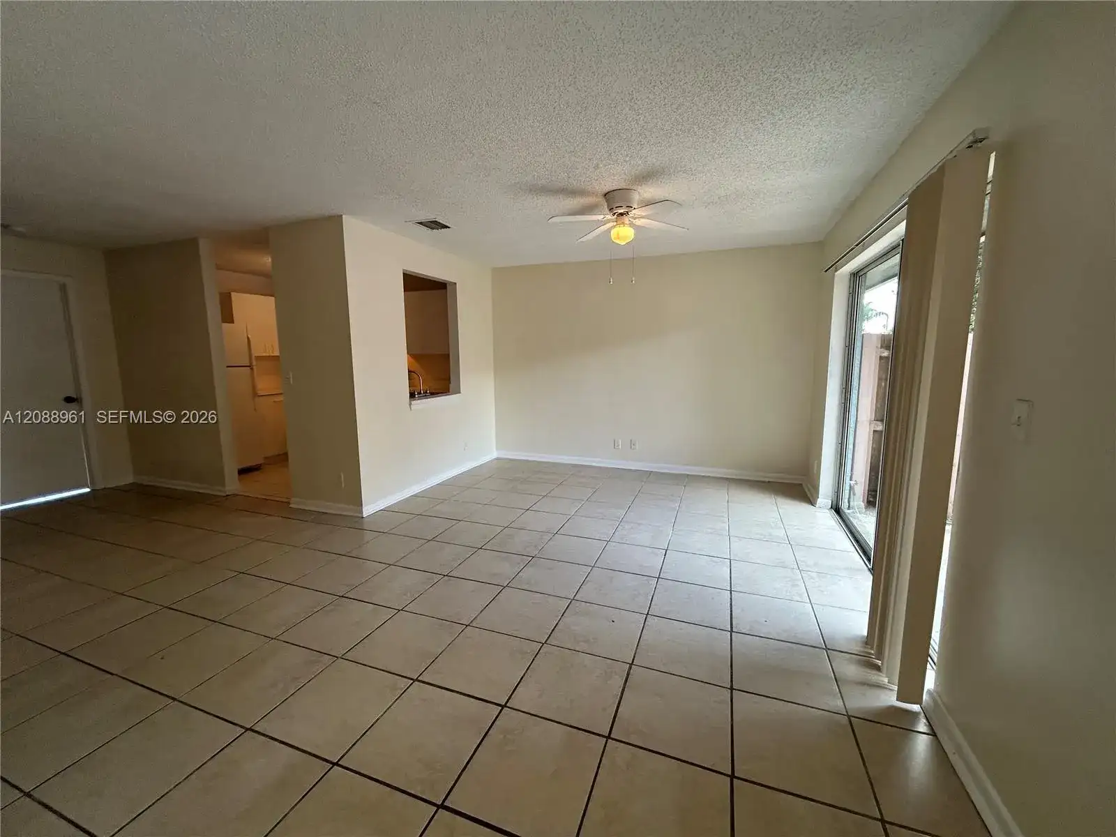 910 E Cypress Way E, Palm Springs FL 33406 photo 5