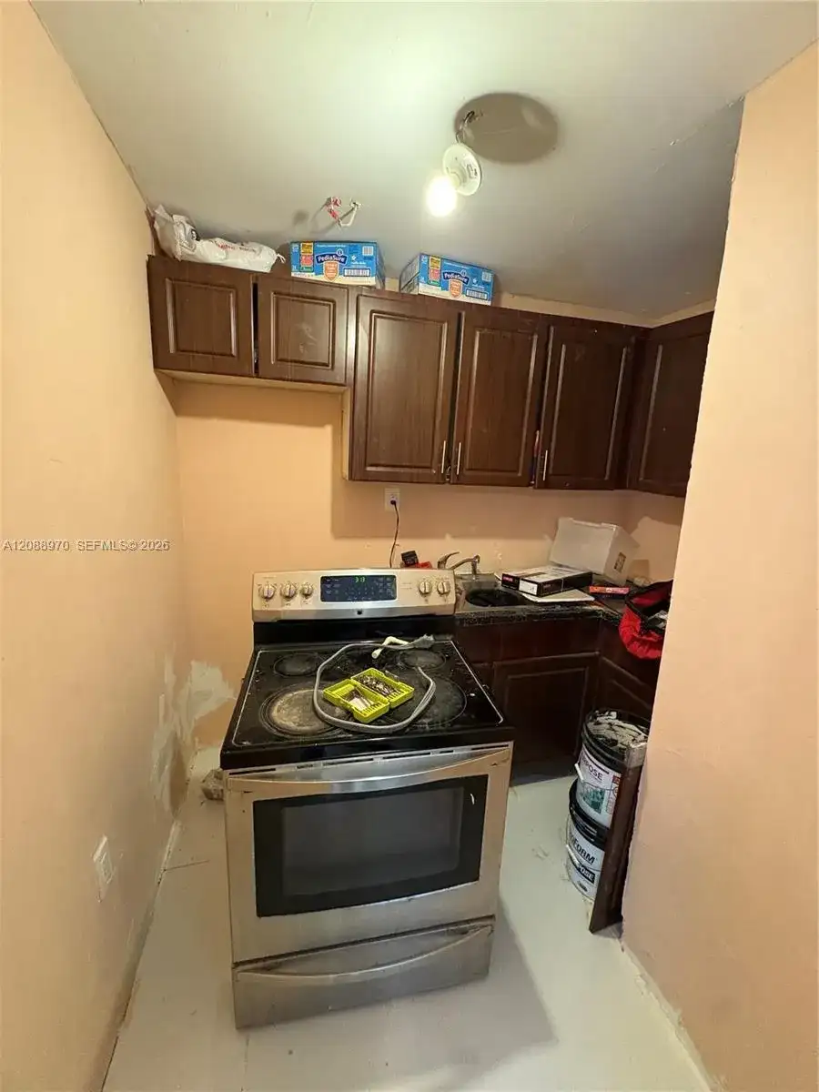 7812 NE Miami Ct, Miami FL 33138 photo 4
