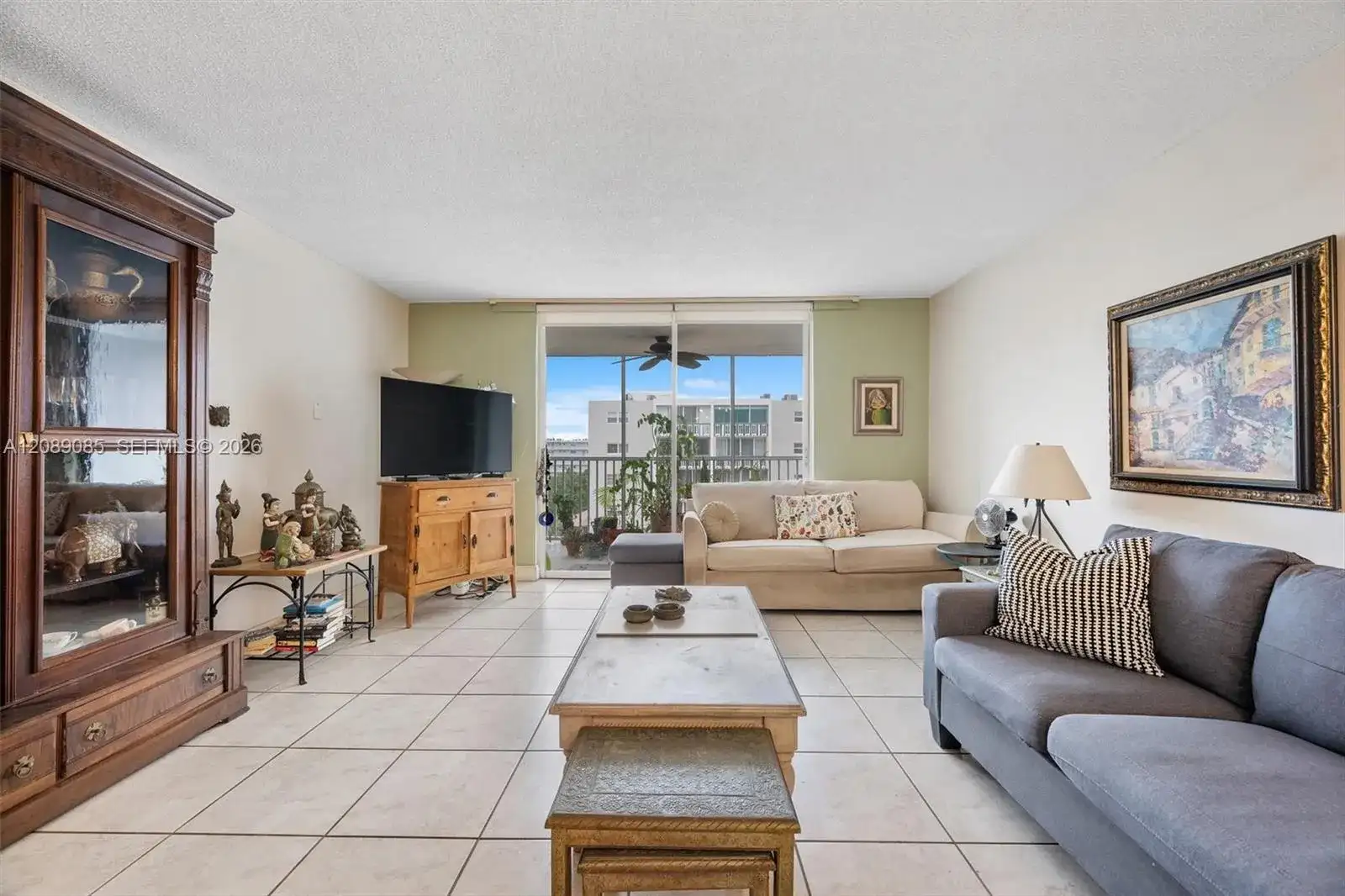 500 NE 12th Ave # 601, Hallandale Beach FL 33009 photo 2