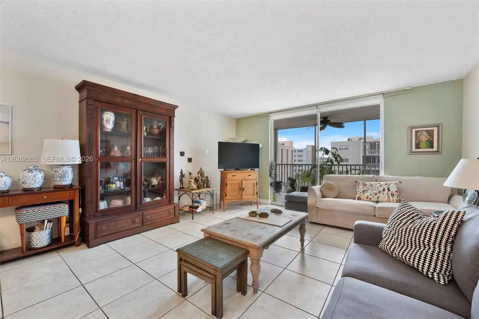 500 NE 12th Ave # 601, Hallandale Beach FL 33009 photo 3