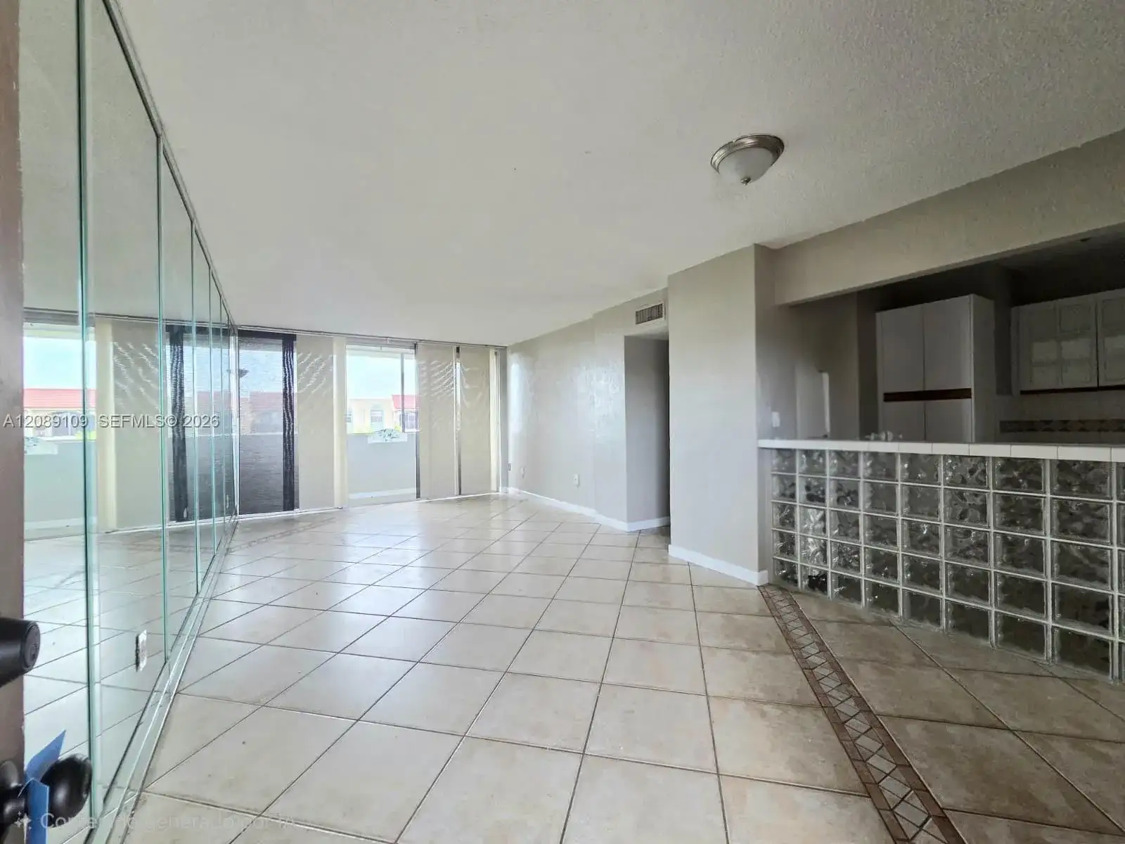 870 NW 87th Ave # 507, Miami FL 33172 photo 5