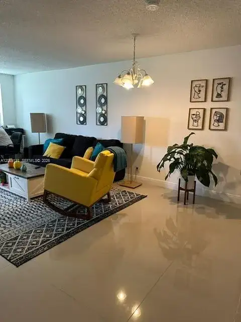8100 Geneva Ct # 445, Doral FL 33166 photo 3