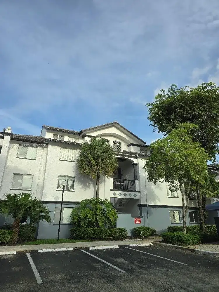 4555 NW 99th Ave # 102, Doral FL 33178 photo 3