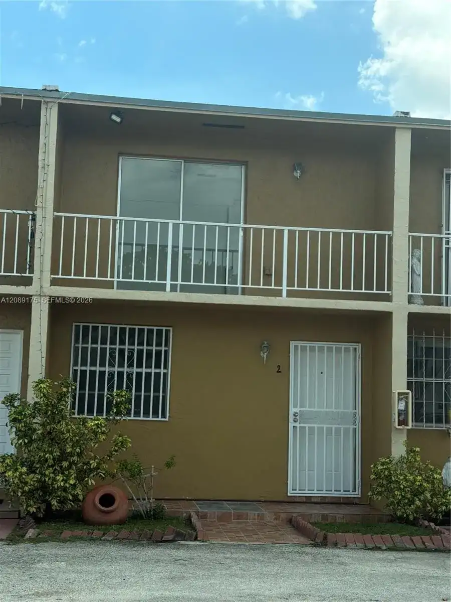 10962 SW 4th St # I2, Sweetwater FL 33174 photo 5