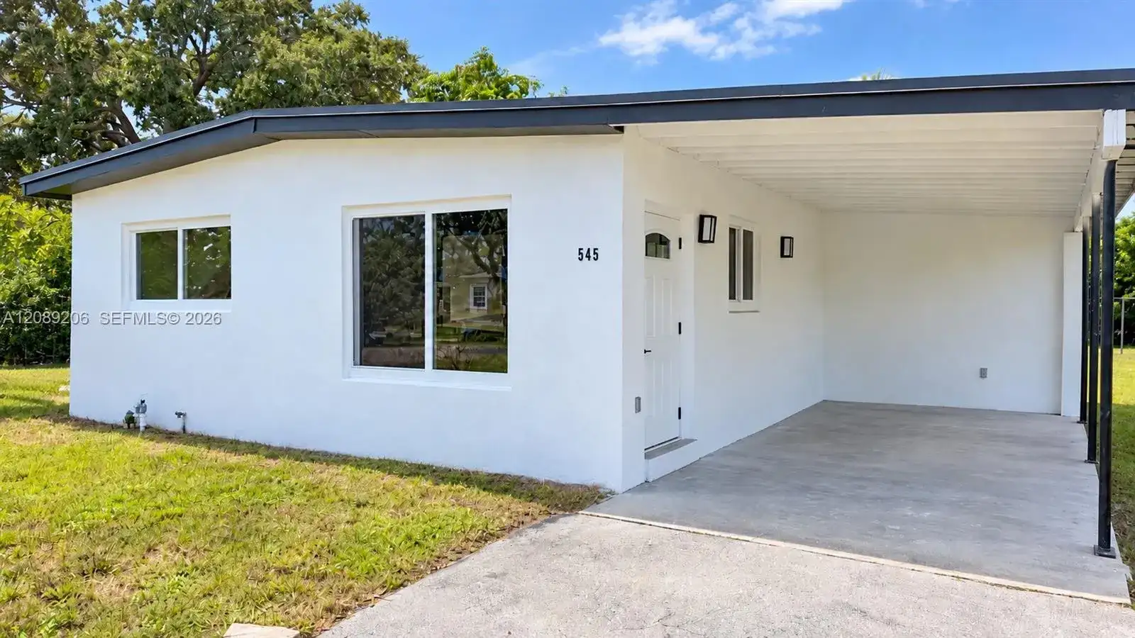 545 NW 29th Ave, Fort Lauderdale FL 33311 photo 2
