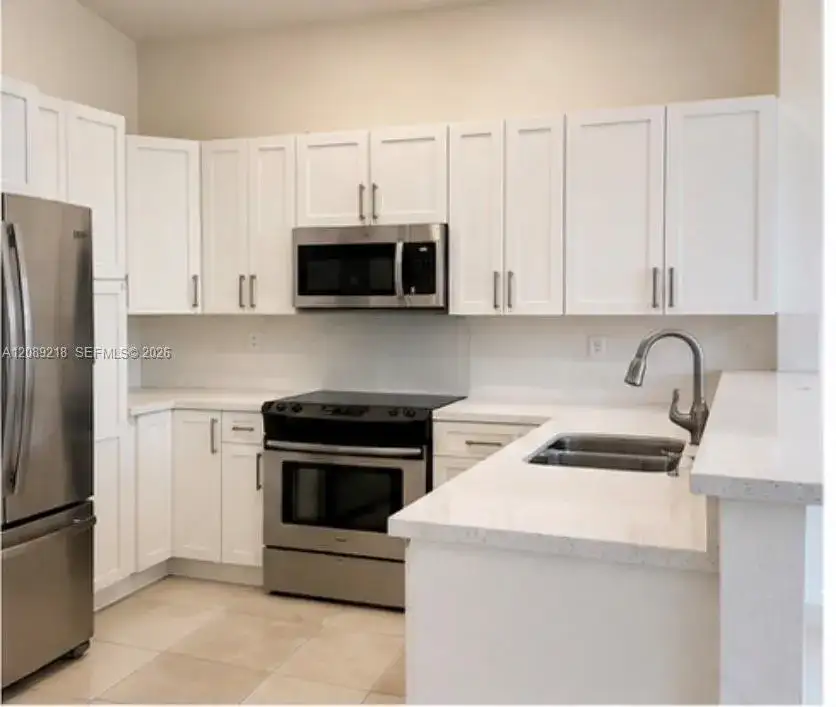 312 NE 3rd St # 4, Hallandale Beach FL 33009 photo 3