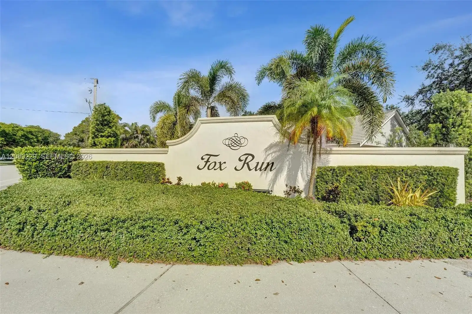 1871 NW 107th Ave, Plantation FL 33322 photo 2