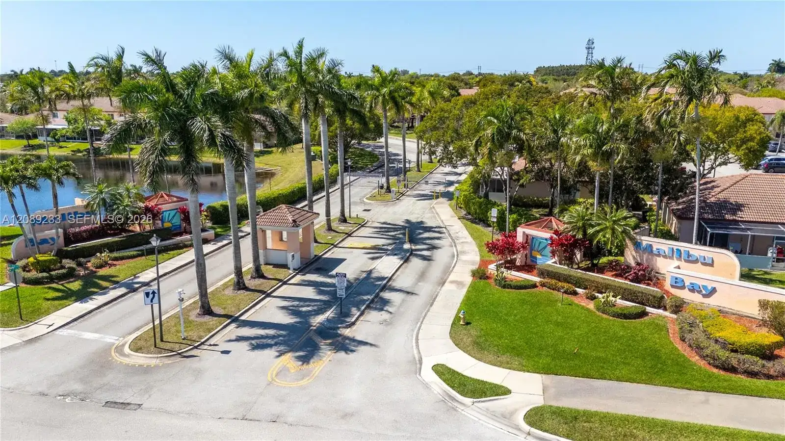 816 NW 208th Way, Pembroke Pines FL 33029 photo 3