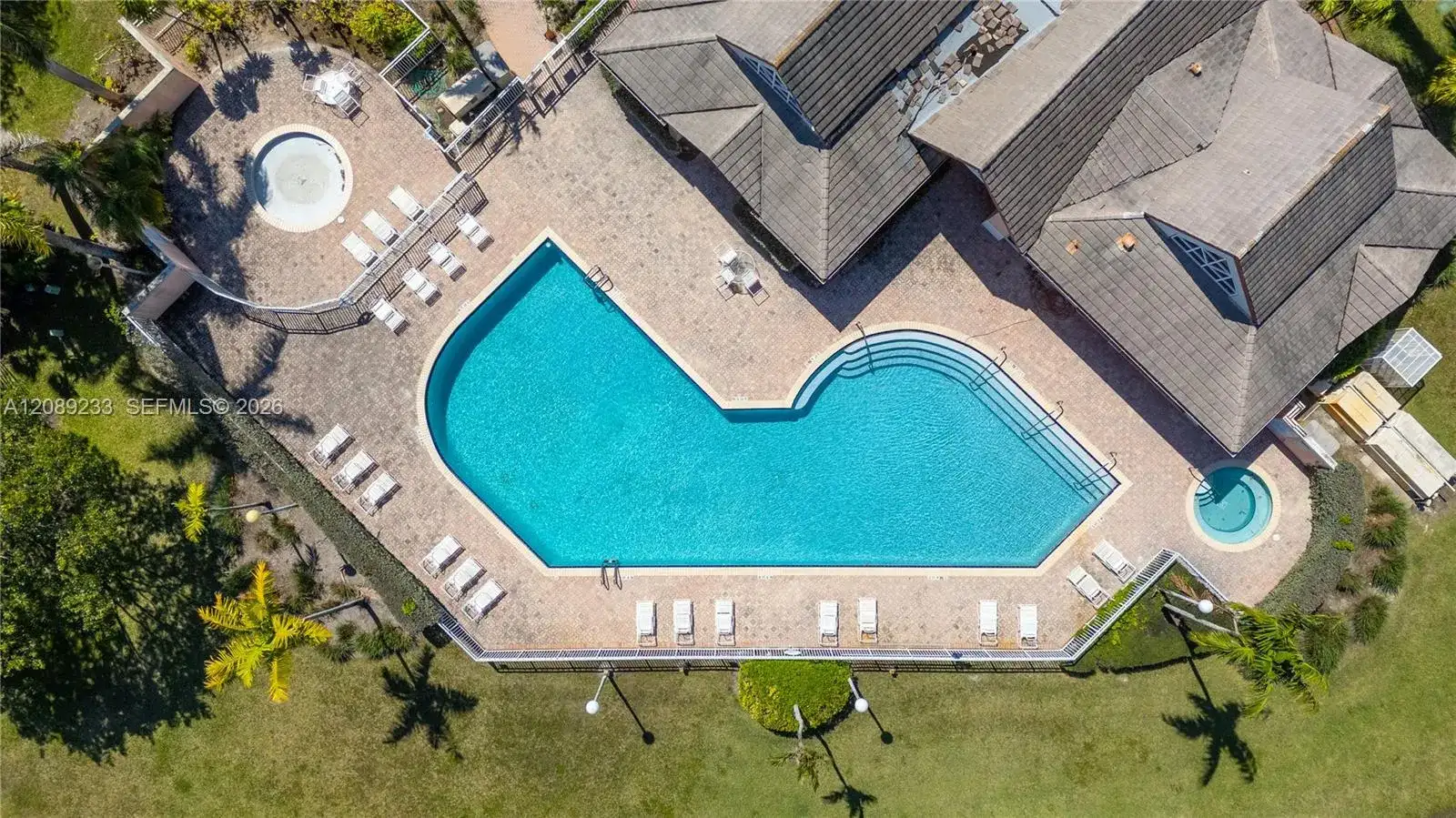 816 NW 208th Way, Pembroke Pines FL 33029 photo 4