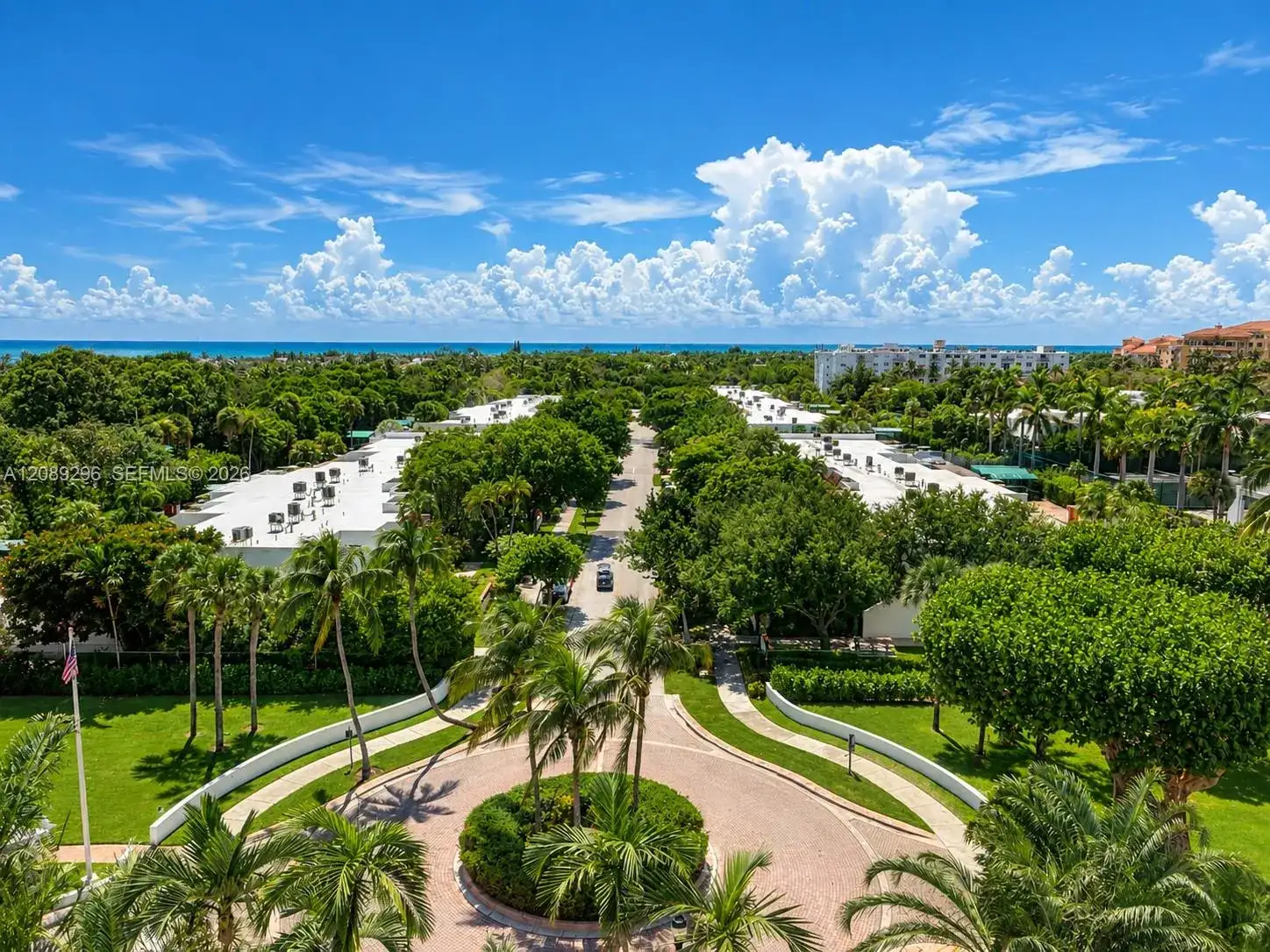 600 Grapetree Dr, Key Biscayne FL 33149 photo 4