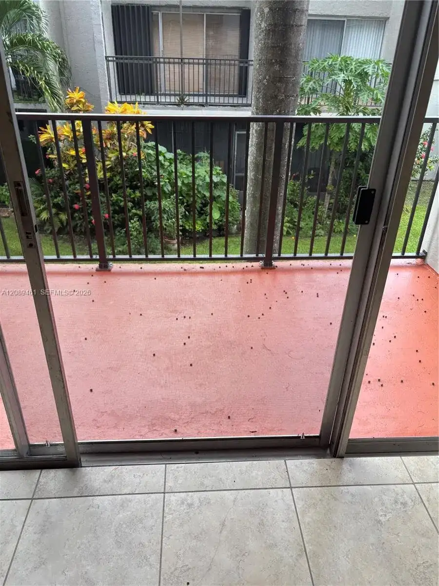 220 NW 87th Ave # K210, Miami FL 33172 photo 5