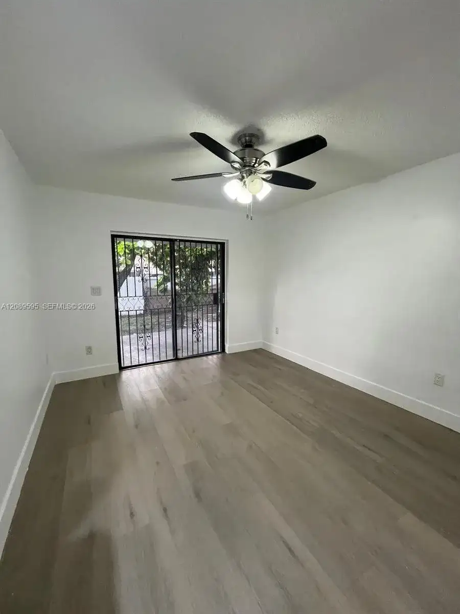1400 W 39th Pl # 1400, Hialeah FL 33012 photo 5
