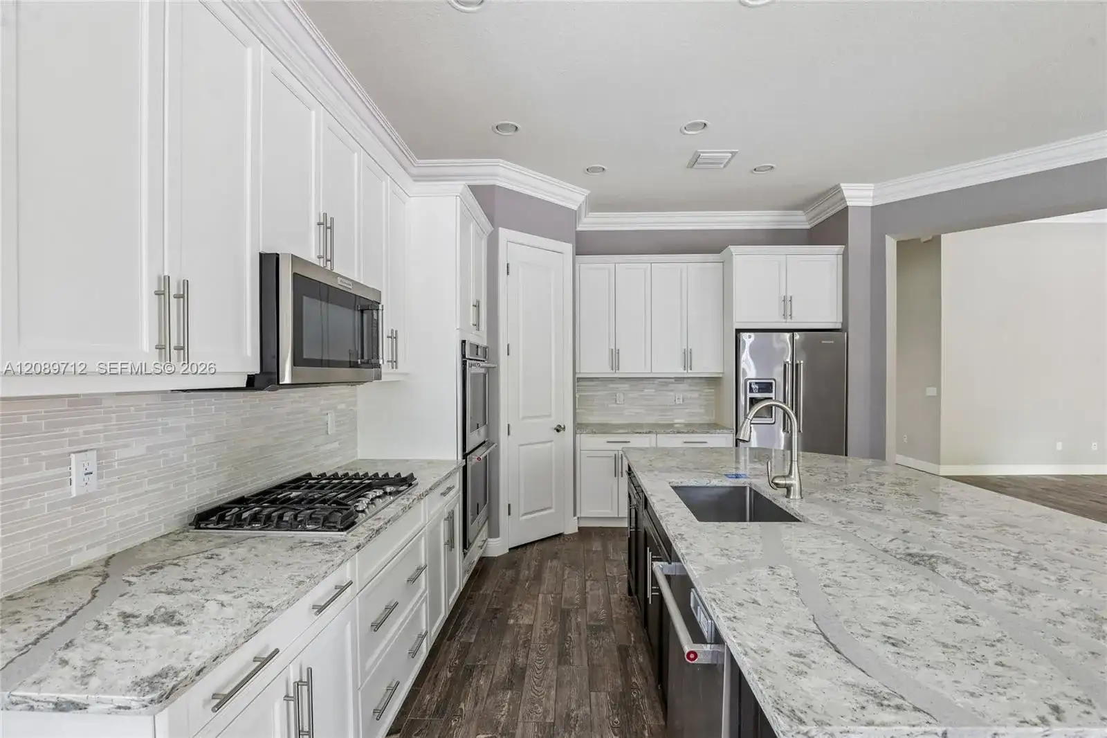 7990 NW 112th Ter, Parkland FL 33076 photo 3