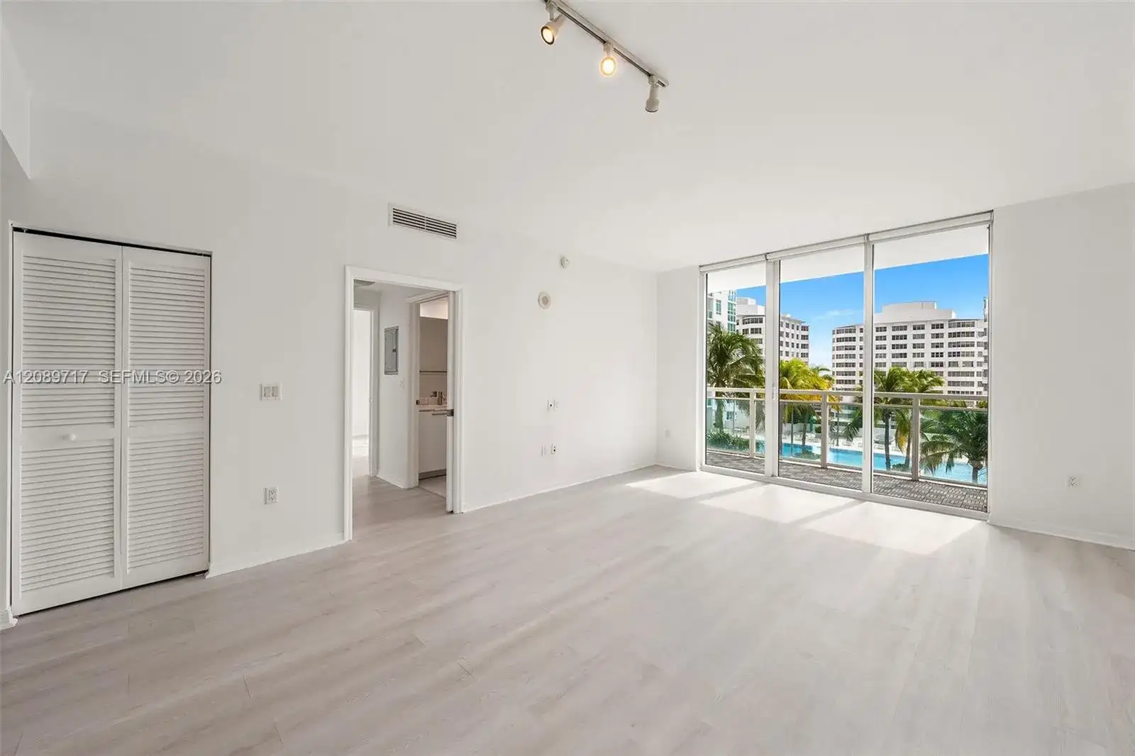 951 Brickell Ave # 1202, Miami FL 33131 photo 2