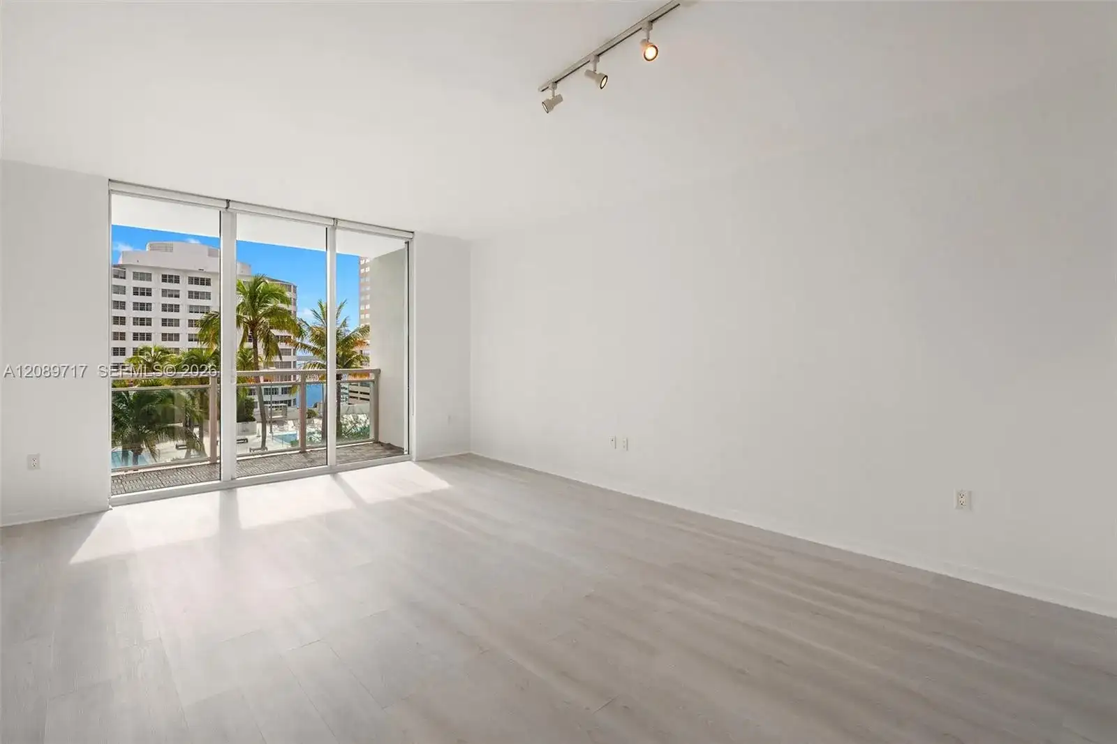 951 Brickell Ave # 1202, Miami FL 33131 photo 4