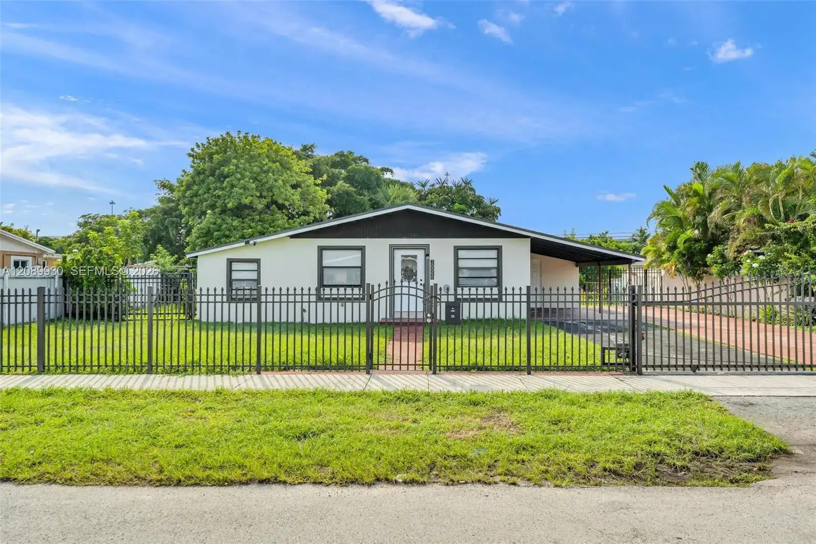 20060 NW 14th Ct, Miami Gardens FL 33169 photo 2