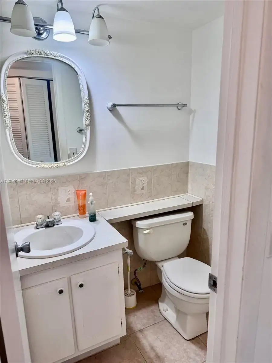19 Newport # A, Deerfield Beach FL 33442 photo 3