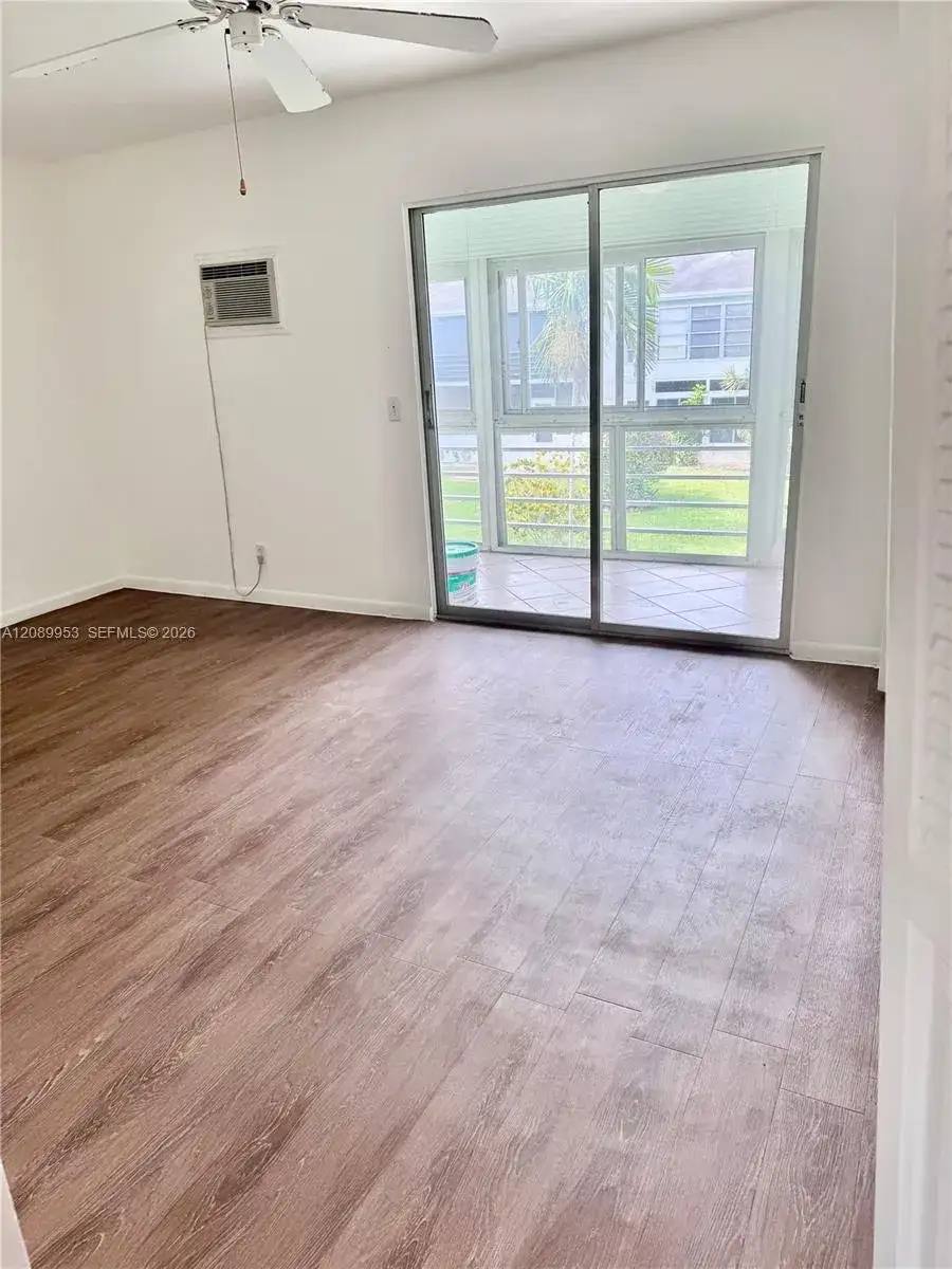 19 Newport # A, Deerfield Beach FL 33442 photo 4
