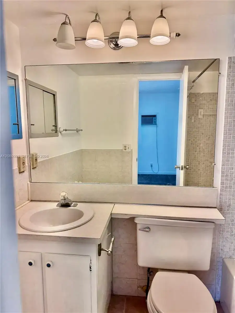 19 Newport # A, Deerfield Beach FL 33442 photo 5