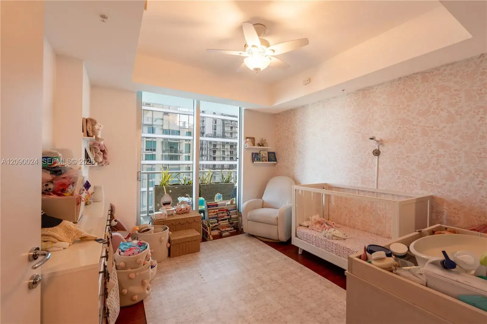 300 S Biscayne Blvd # 3504, Miami FL 33131 photo 4