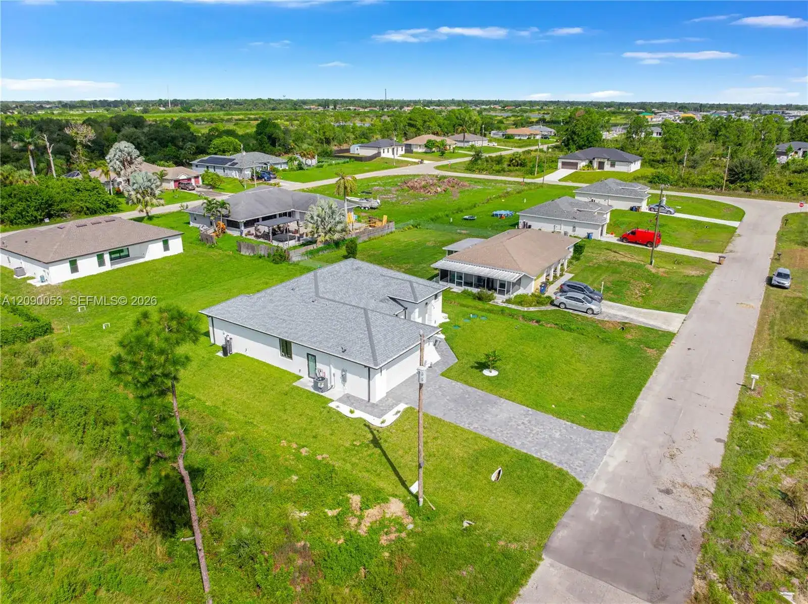 376 S Cratsley Ave, Lehigh Acres FL 33974 photo 2