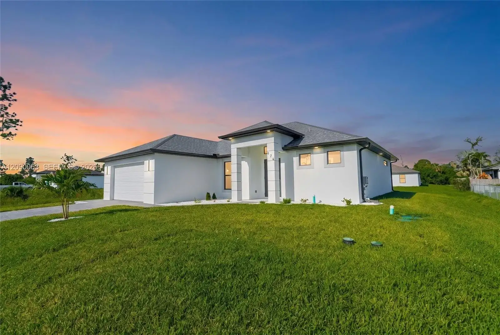 376 S Cratsley Ave, Lehigh Acres FL 33974 photo 4