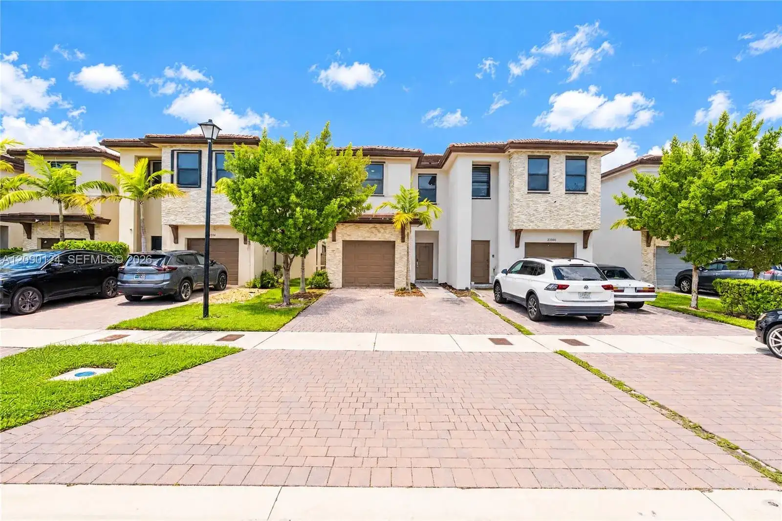 25304 SW 108th Ave, Homestead FL 33032 photo 2