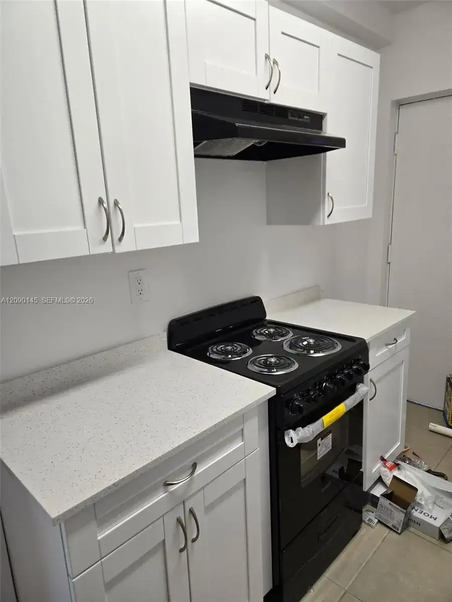 615-619 NW 11th Ave, Fort Lauderdale FL 33311 photo 3