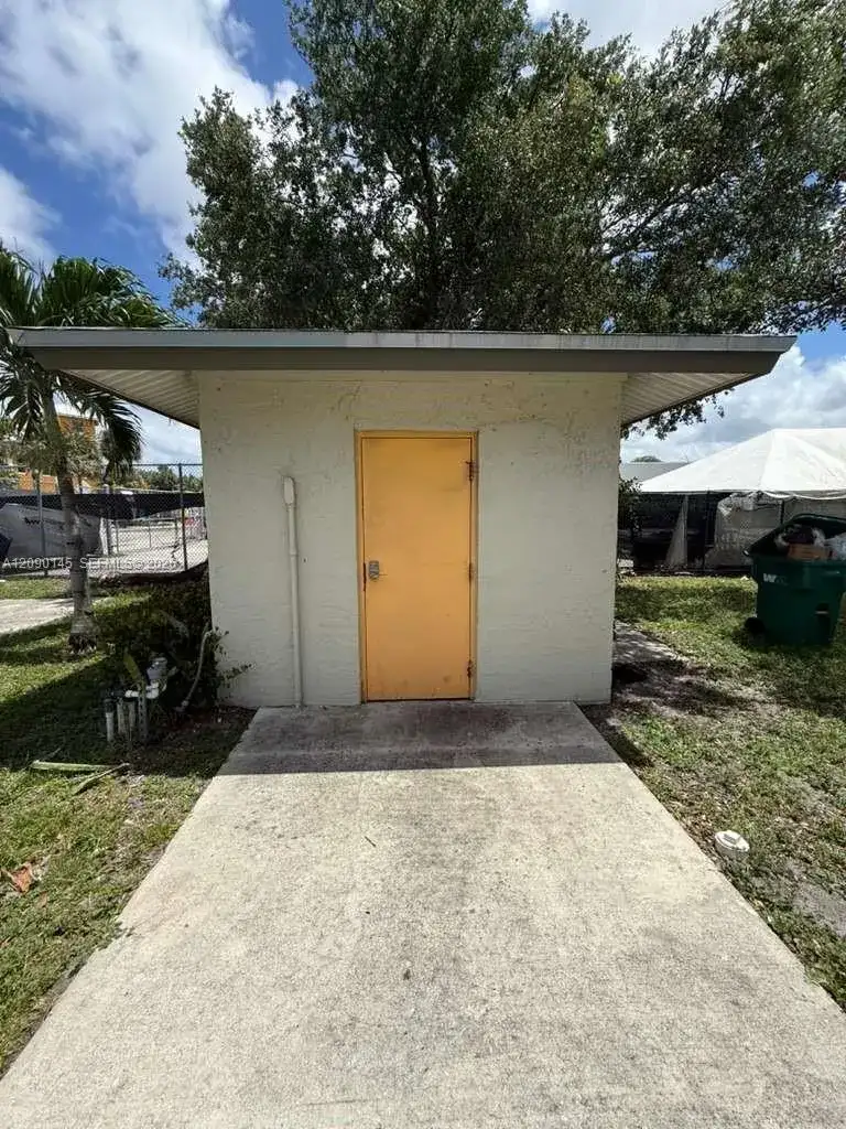 615-619 NW 11th Ave, Fort Lauderdale FL 33311 photo 5