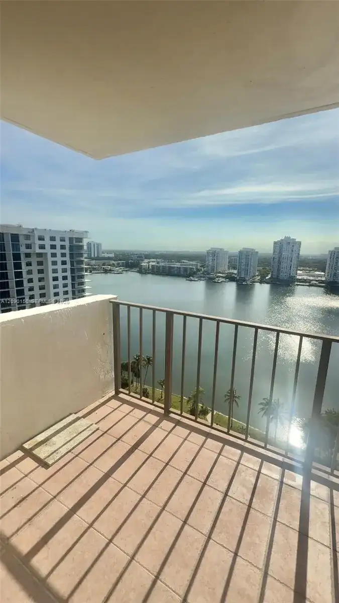 18181 NE 31st Ct # 2110, Aventura FL 33160 photo 5