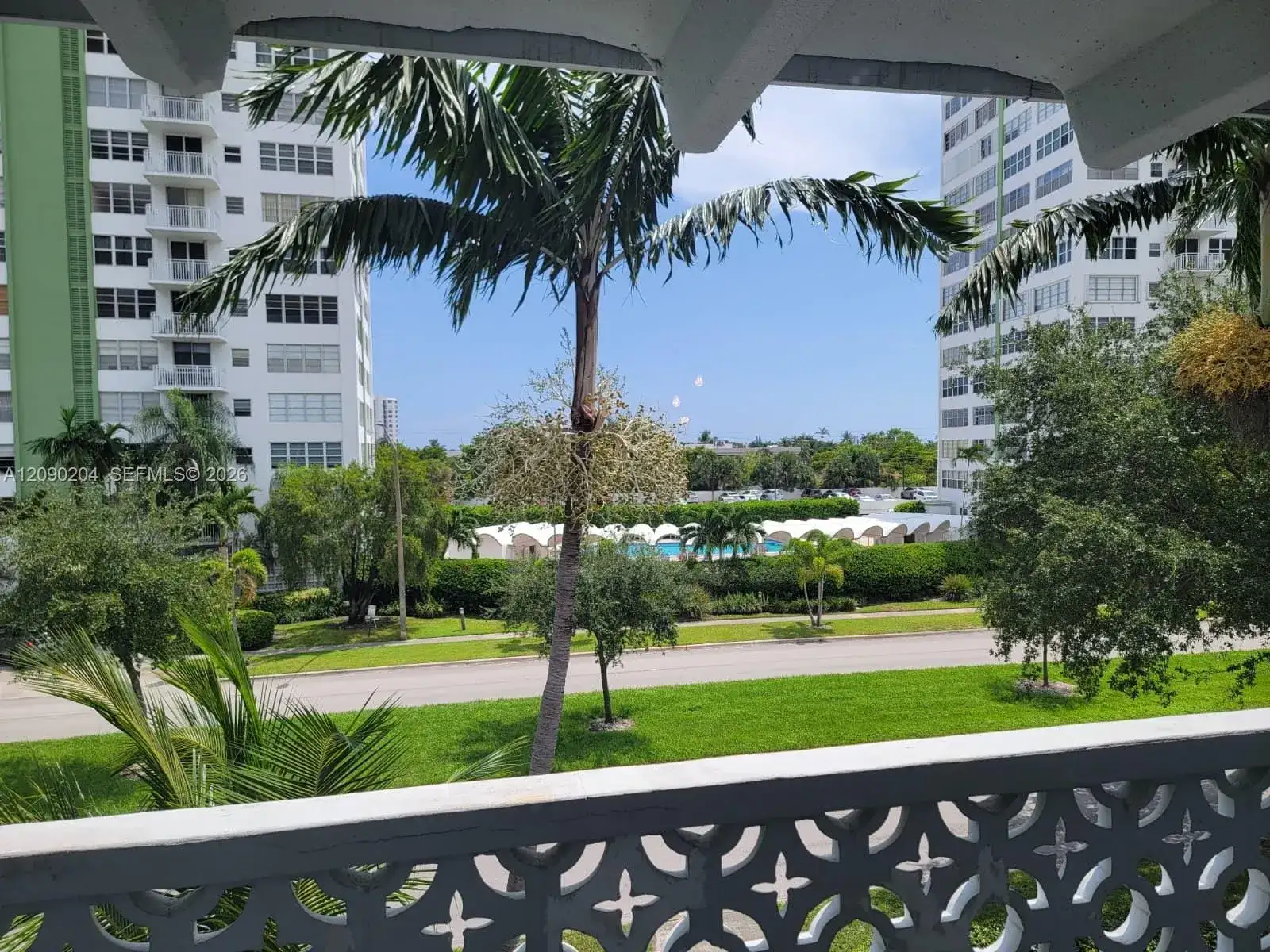 2005 Sans Souci Blvd # 305, North Miami FL 33181 photo 2