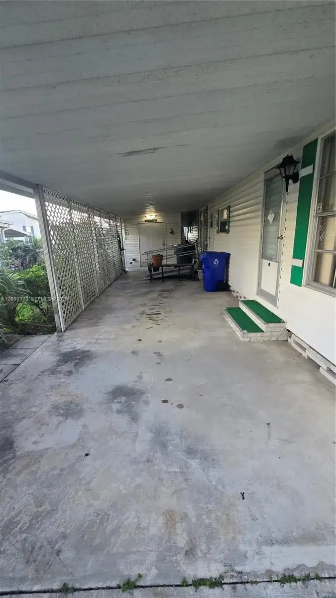 803 CASSANDRA LN, Lakeland FL 33809 photo 4