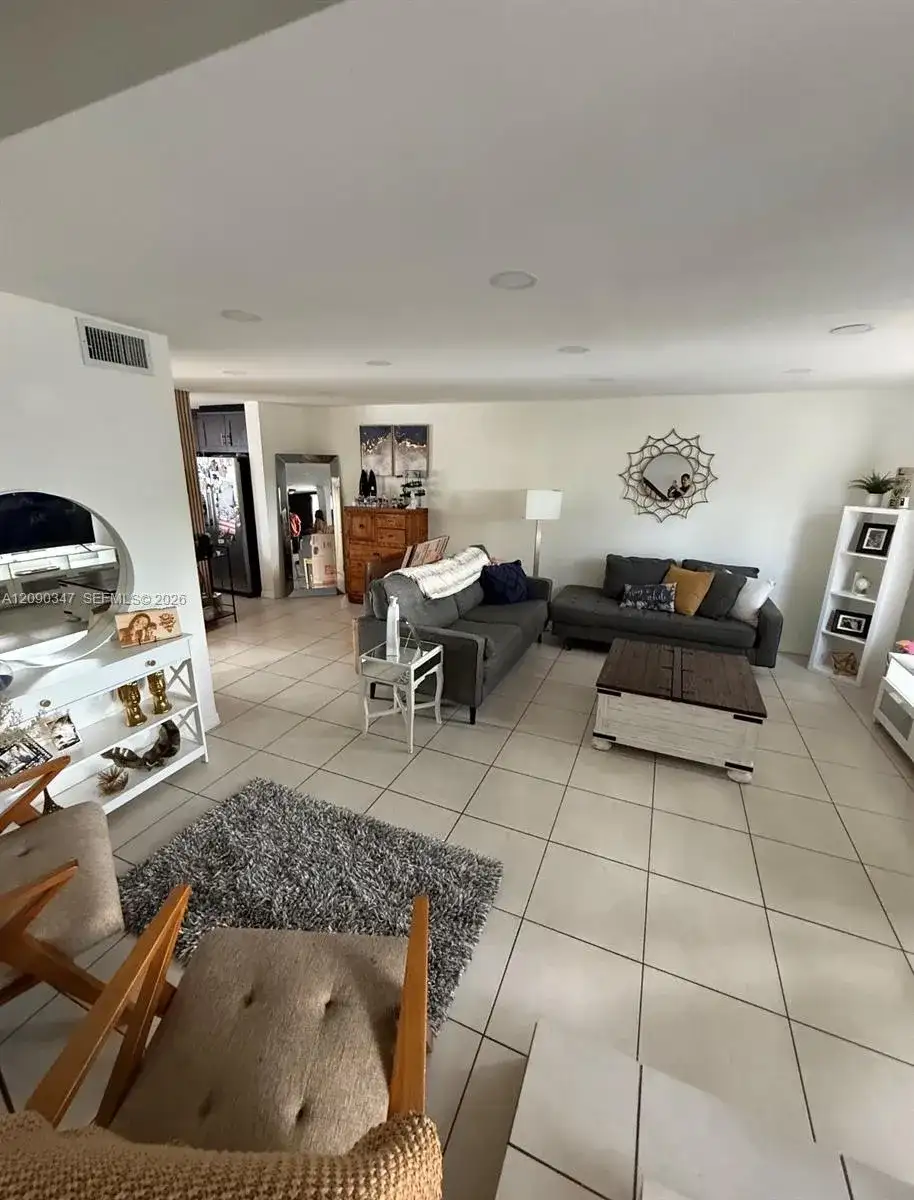 12317 NW 11th St, Pembroke Pines FL 33026 photo 5