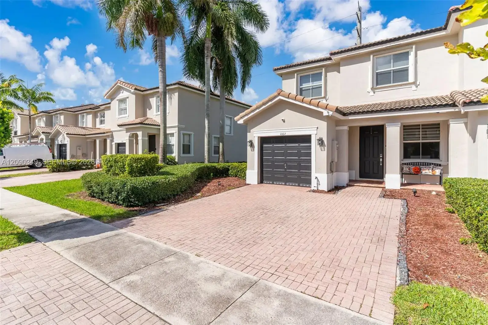 1002 NE 41st Pl, Homestead FL 33033 photo 3