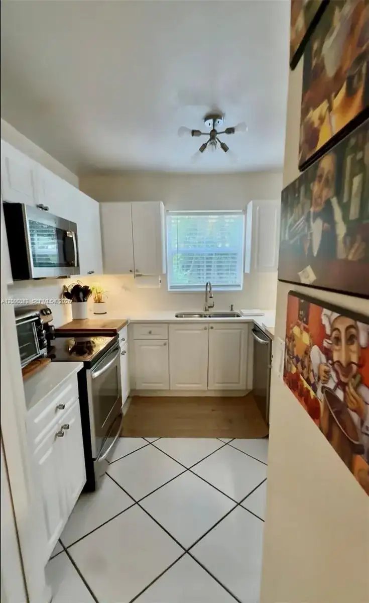 195 Sable Palm Way, Davie FL 33325 photo 3