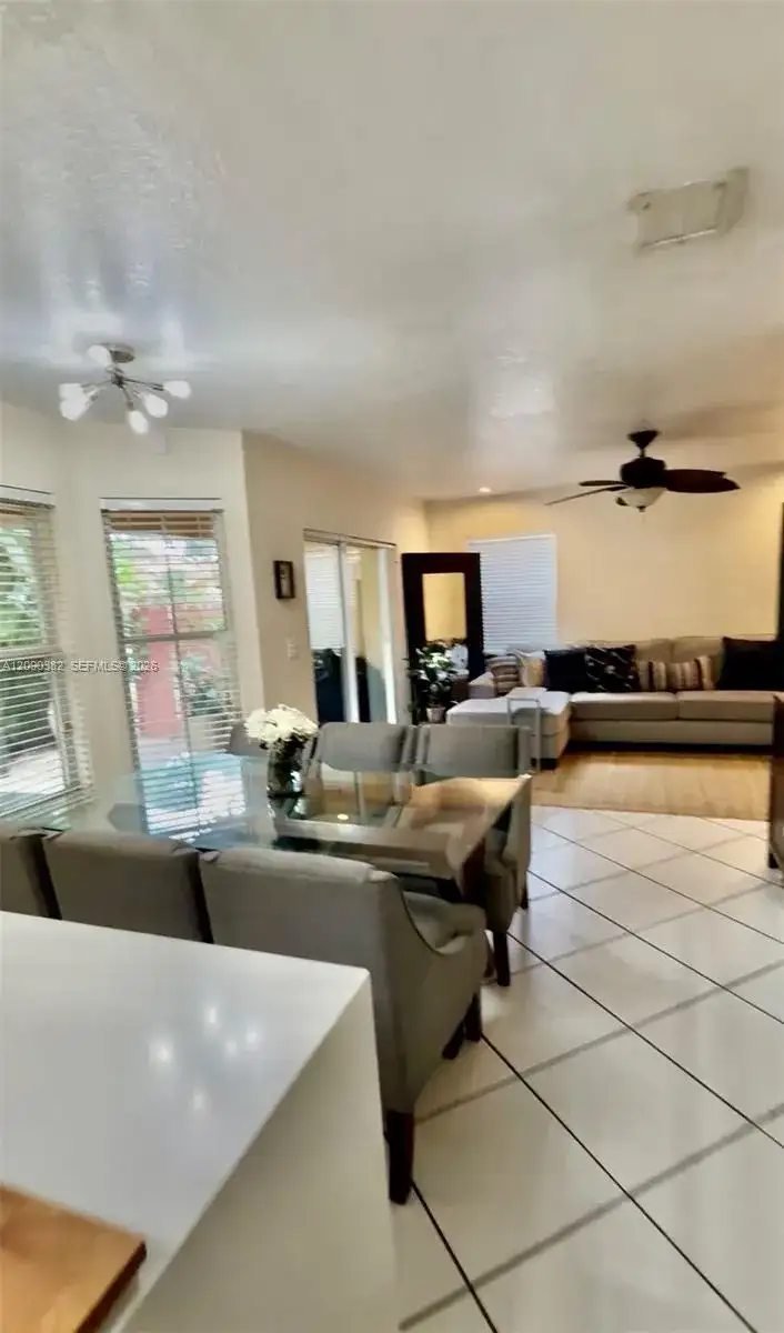 195 Sable Palm Way, Davie FL 33325 photo 4