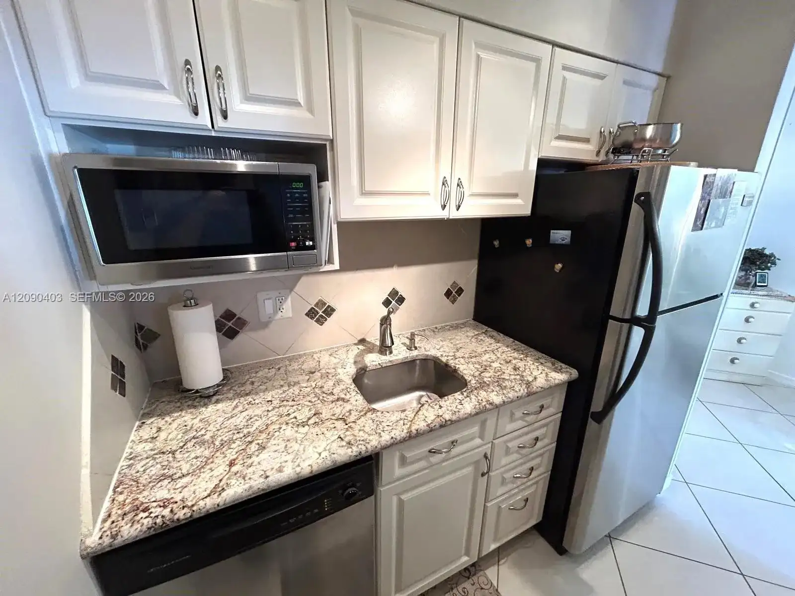 920 SW 11th Ave # 9D, Hallandale Beach FL 33009 photo 4