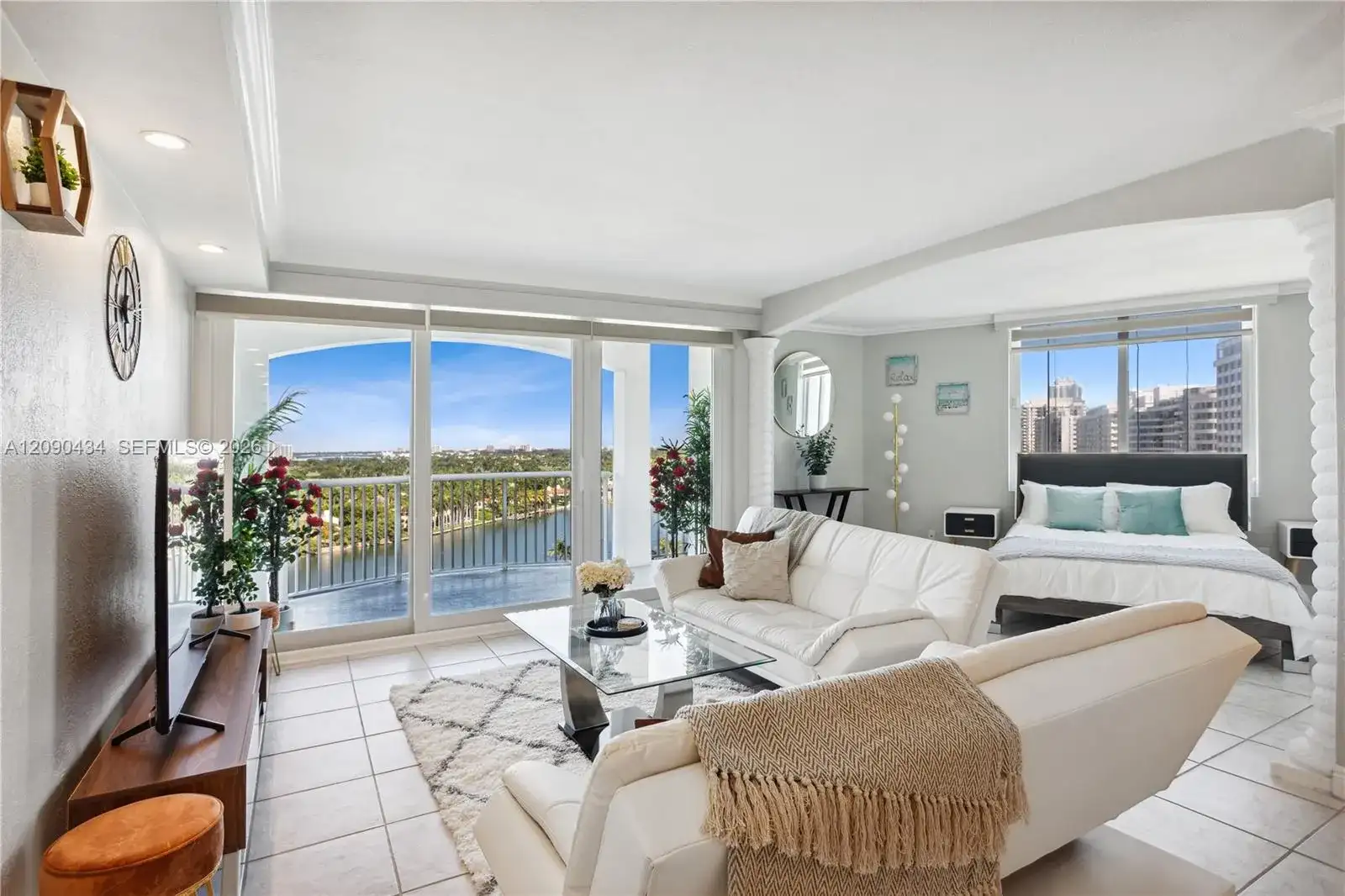 5401 Collins Ave # 1020, Miami Beach FL 33140 photo 3