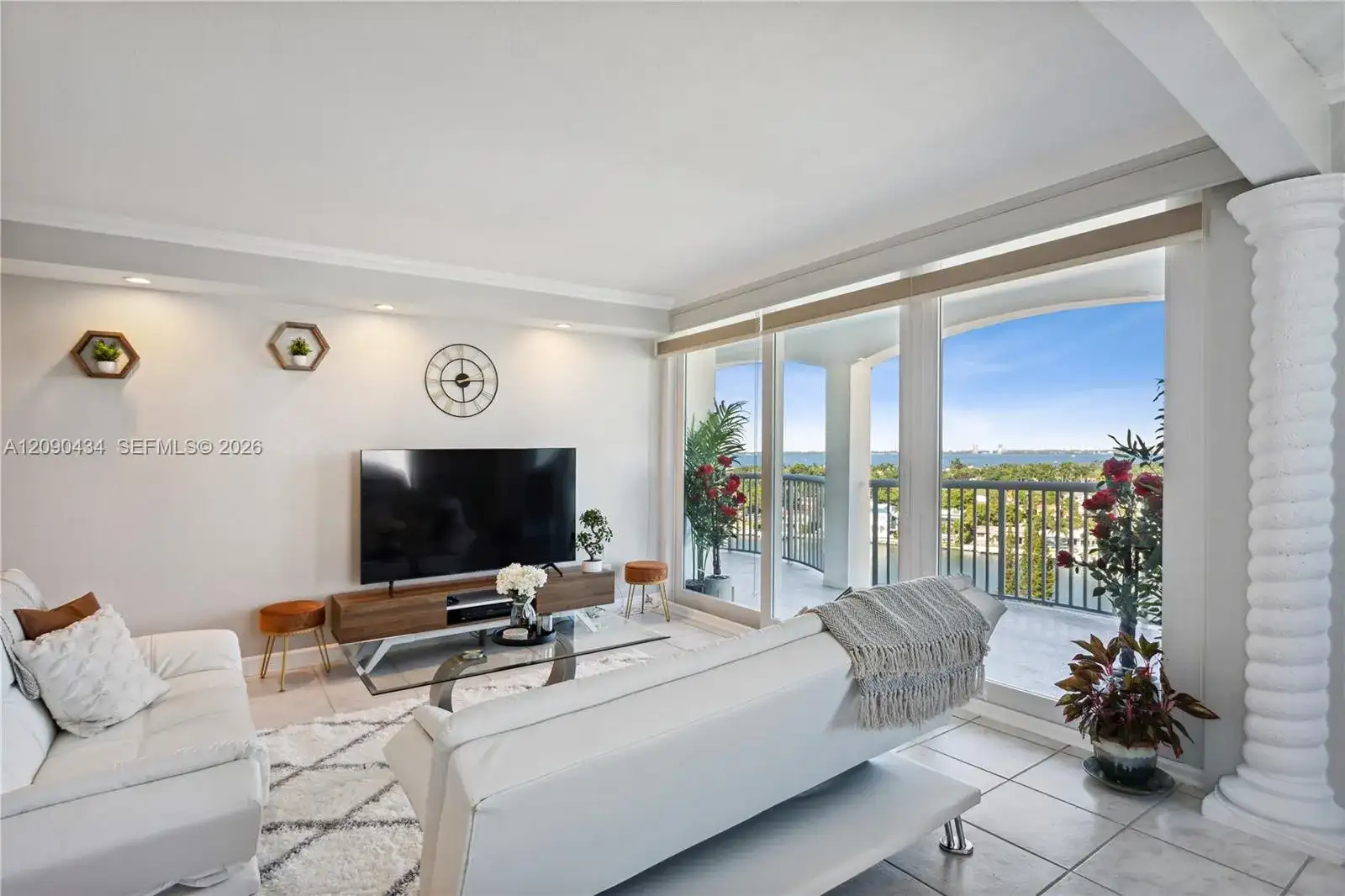 5401 Collins Ave # 1020, Miami Beach FL 33140 photo 4