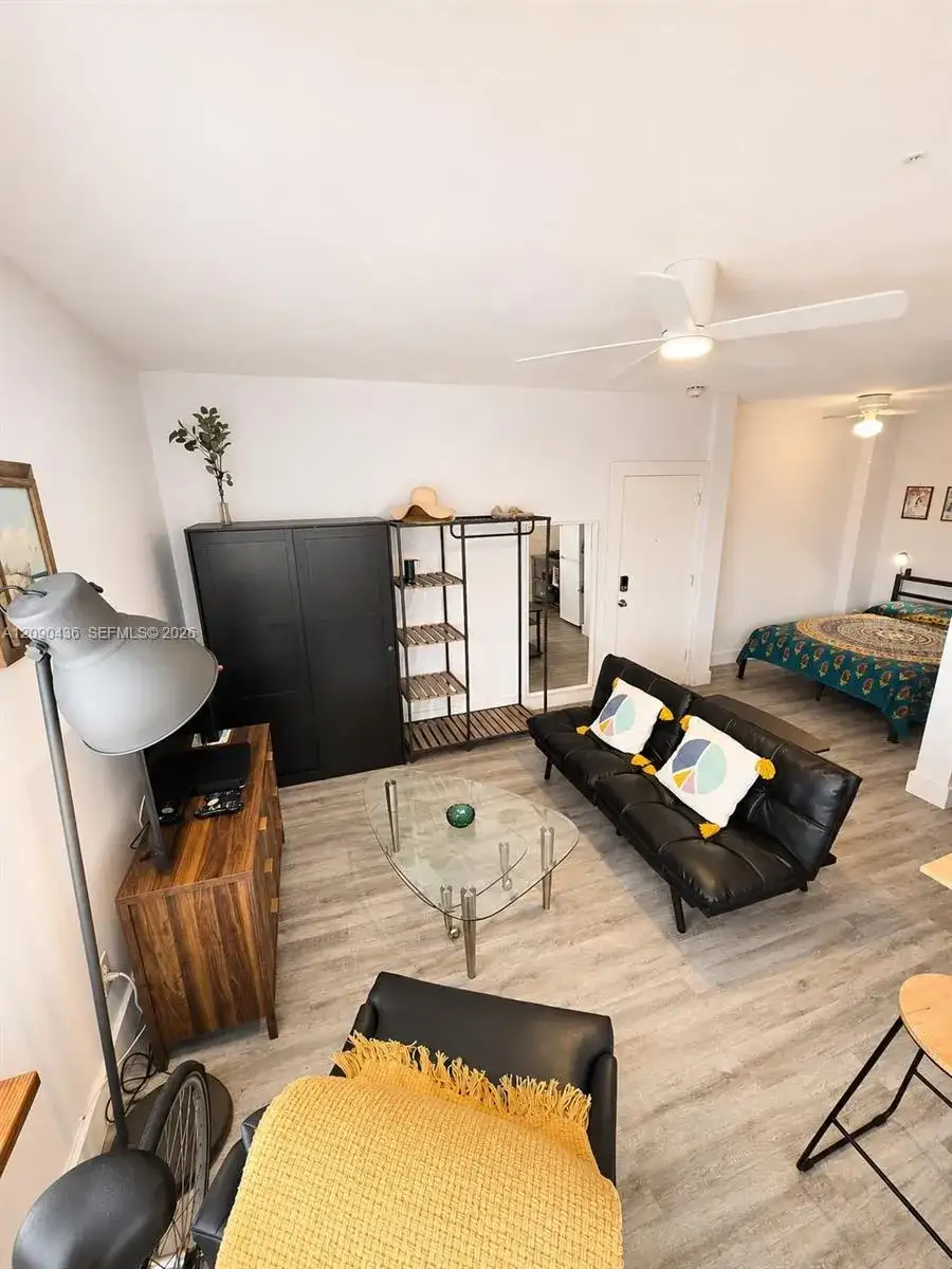 3710 Collins Ave # 309, Miami Beach FL 33140 photo 2