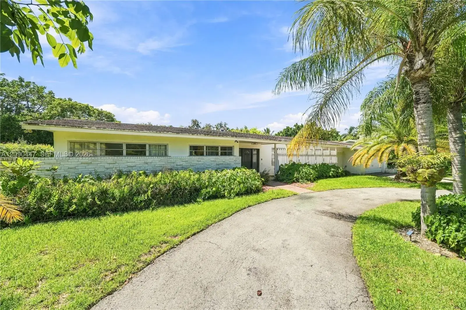 7420 SW 130th St, Pinecrest FL 33156 photo 2