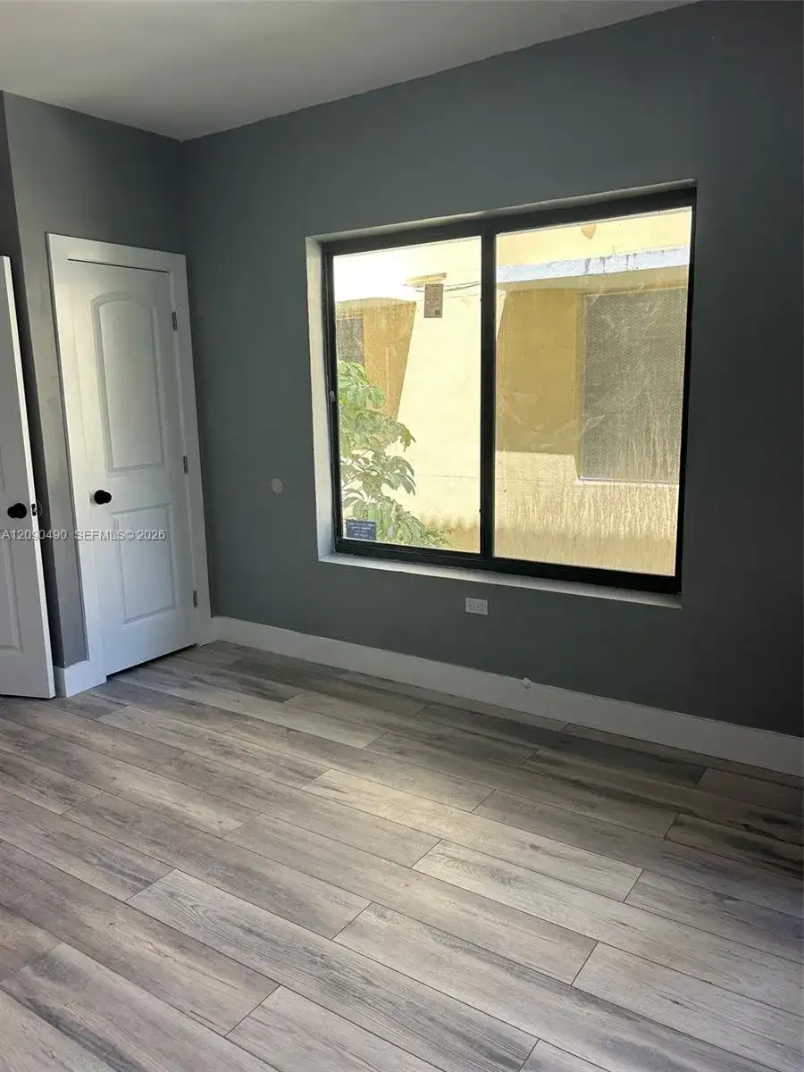 7734 Byron Ave # 7, Miami Beach FL 33141 photo 3